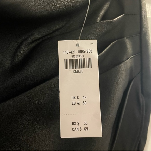 NWT Abercrombie & Fitch Black Vegan Leather Ruched Mini Skirt Size S - Picture 6 of 6